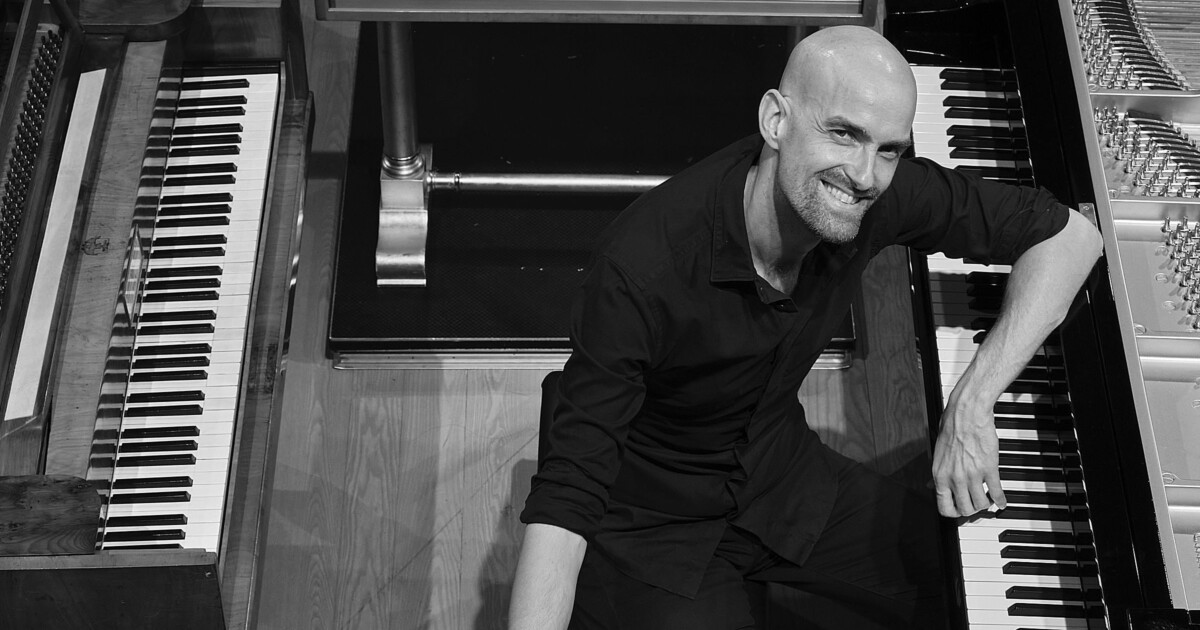 Camerata Bern - «Old. New. Borrowed. Blue.» Camerata Bern - «Old. New. Borrowed. Blue.»